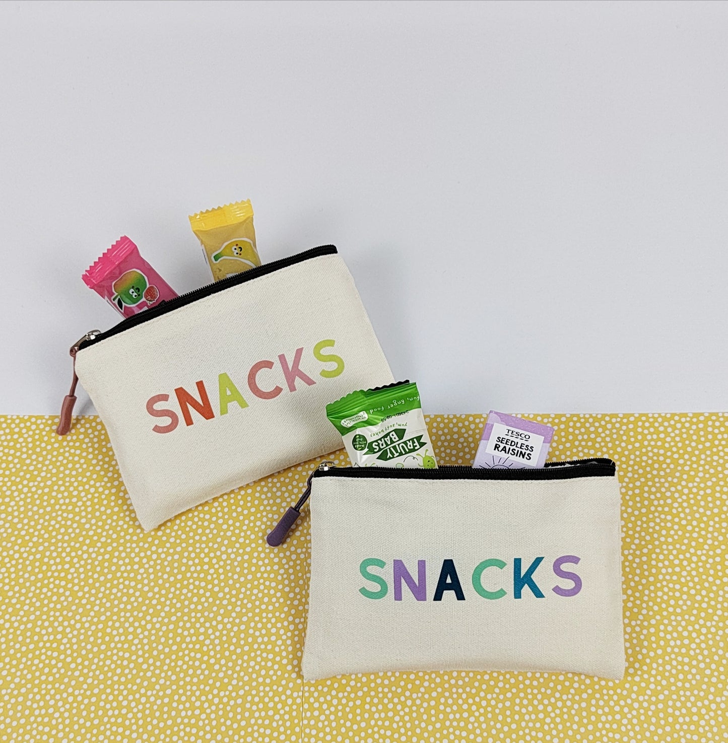 Set of two mini zipped pouches for kids snacks