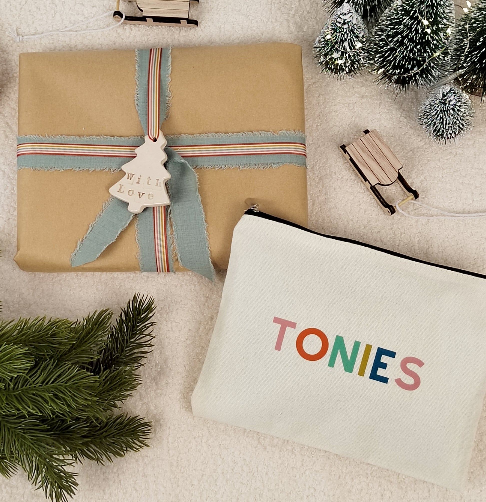 Zipped pouch for tonies in Christmas gift wrapping